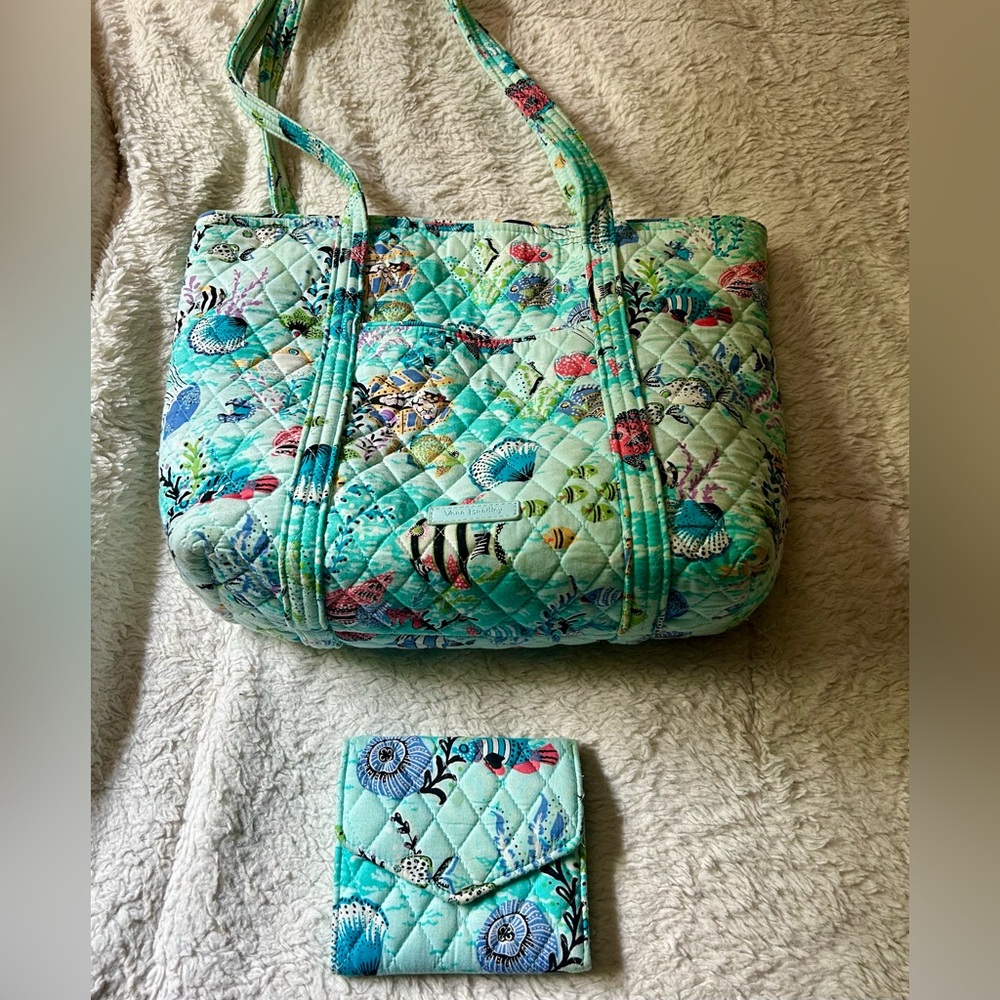 Vera Bradley Matching Wallet and Tote Bag